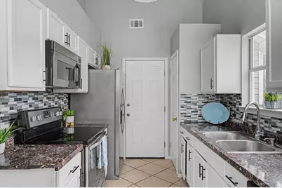 2137 Estates Circle, Navarre, FL 32566 - Photo 5