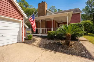 821 Lake Amick Dr, Niceville, FL 32578 - Photo 5