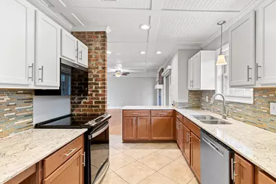 650 NE Country Club Avenue NE, Fort Walton Beach, FL 32547 - Photo 11