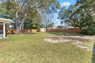 650 NE Country Club Ave NE, Fort Walton Beach, FL 32547 - Photo 27