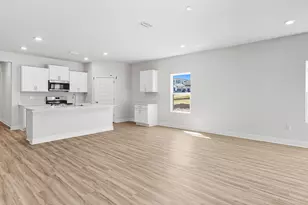 8171 Fox Hunt Dr, Milton, FL 32583 - Photo 5