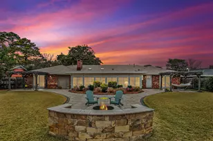 76 Country Club Rd, Shalimar, FL 32579 - Photo 1