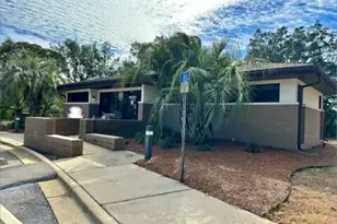 2201 N Partin Dr N, Niceville, FL 32578 - Photo 3