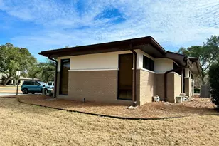 2201 N Partin Dr N, Niceville, FL 32578 - Photo 7