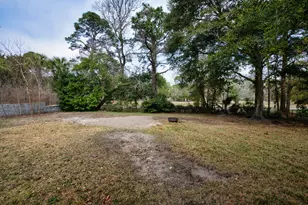 219 NE California Dr NE, Fort Walton Beach, FL 32548 - Photo 19