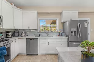 219 NE California Dr NE, Fort Walton Beach, FL 32548 - Photo 7