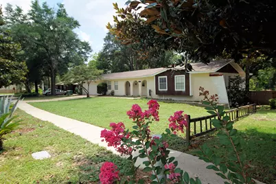 1016 Pine Lake Drive, Niceville, FL 32578 - Photo 1