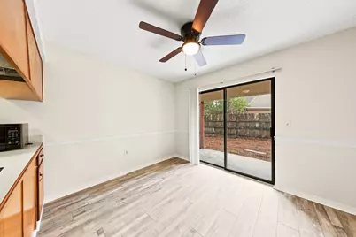 236 Parkwood Circle, Niceville, FL 32578 - Photo 13