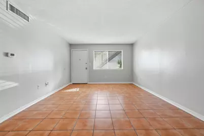 201 E College Boulevard E #UNIT 11, Niceville, FL 32578 - Photo 7