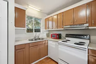 201 E College Blvd E, Niceville, FL 32578 - Photo 11