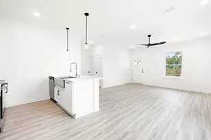 2603 E 6th Street East, Panama City, FL 32401 - Photo 13