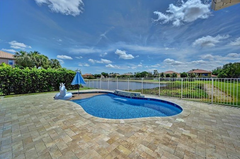 9968 Via Amati, Lake Worth FL  33467-6938 exterior