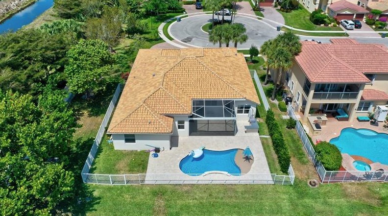 9968 Via Amati, Lake Worth FL  33467-6938 exterior