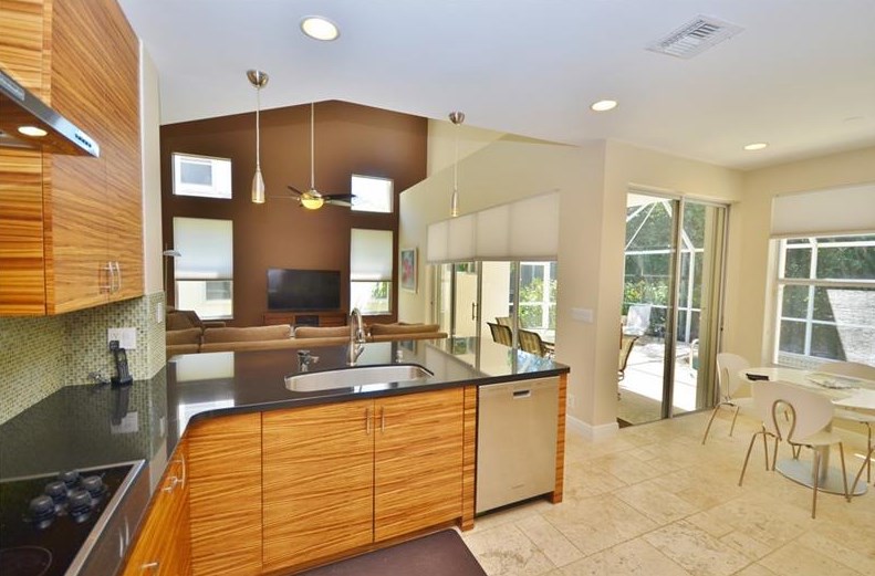 11110 Minneapolis Dr, Hollywood FL 33026-4941 exterior