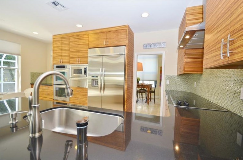 11110 Minneapolis Dr, Hollywood FL 33026-4941 exterior