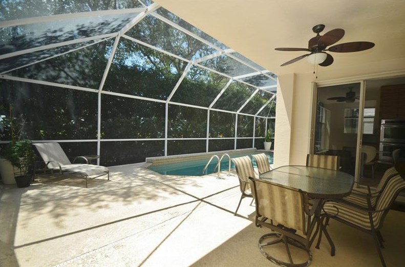 11110 Minneapolis Dr, Hollywood FL 33026-4941 exterior