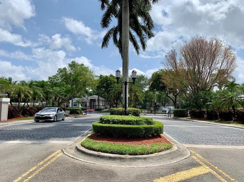 8311 Hampton Wood Dr, Boca Raton FL  33433-1150 exterior