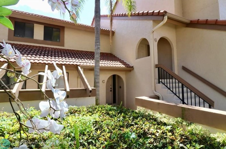 5530 Coach House Cir, Boca Raton FL  33486-8633 exterior