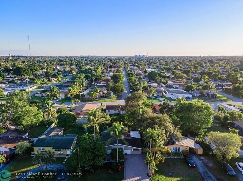 7580 Ramona St, Hollywood FL 33023-2460 exterior