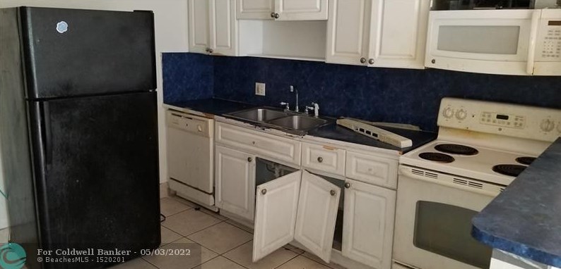 1425 131st St, Miami FL 33161-4423 exterior