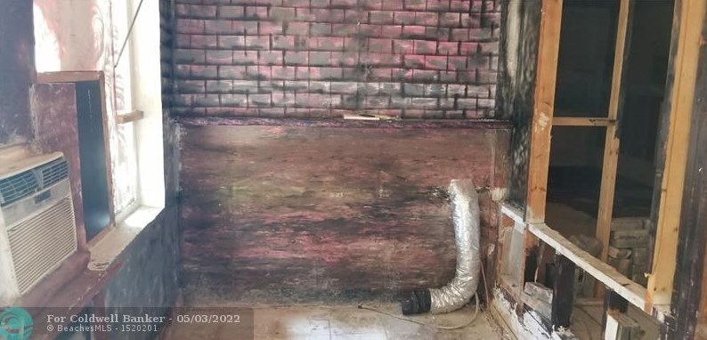 1425 131st St, Miami FL 33161-4423 exterior