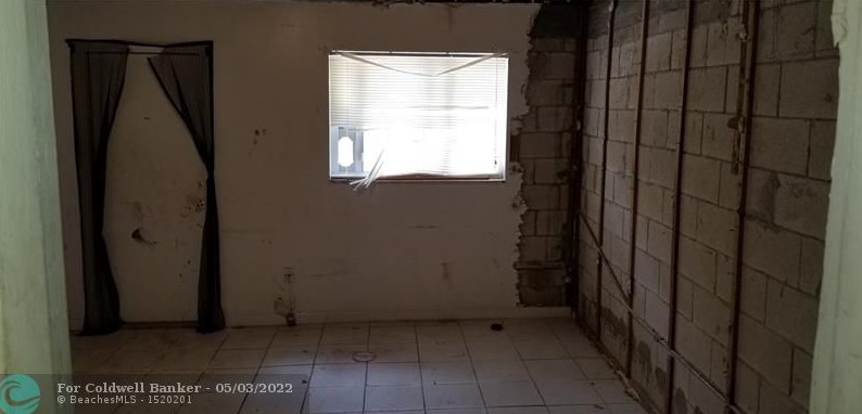 1425 131st St, Miami FL 33161-4423 exterior