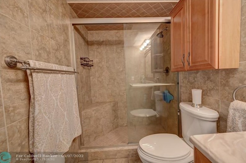 570 Park Rd, Hollywood FL  33021-8352 exterior