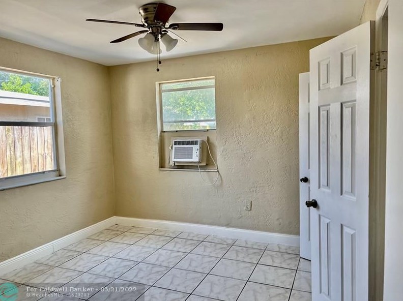 5710 Arthur St, Hollywood FL 33021-5134 exterior