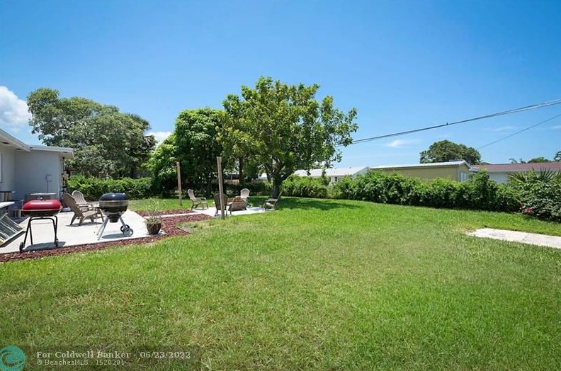 319 Hibiscus St, Jupiter FL  33458-3525 exterior