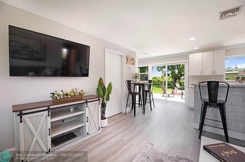 319 Hibiscus St, Jupiter FL  33458-3525 exterior