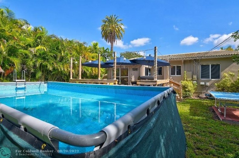 1516 Plunkett St, Hollywood FL 33020-5765 exterior