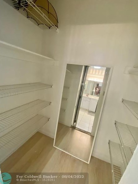 100 Bayview Dr, Miami FL 33160-4772 exterior