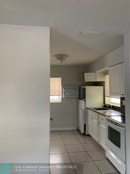 2442 Garfield St, Hollywood FL  33020-3408 exterior