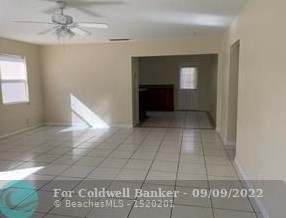 1215 Lincoln St, Hollywood FL  33019-1048 exterior