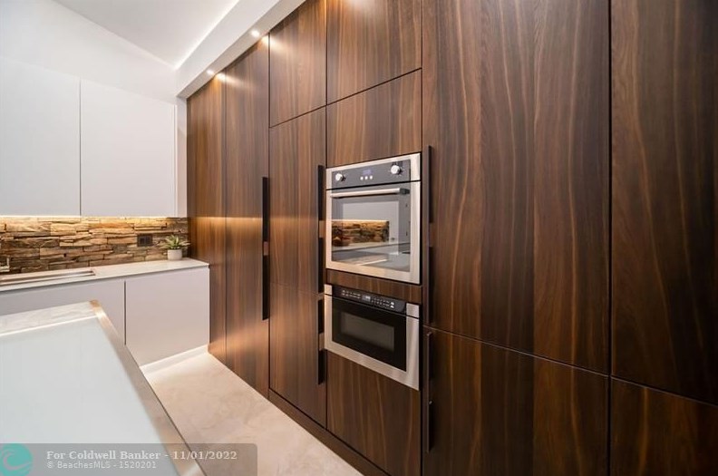 10367 Sunset Bend Dr, Boca Raton FL  33428-1818 exterior