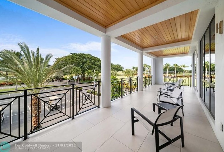 10367 Sunset Bend Dr, Boca Raton FL  33428-1818 exterior