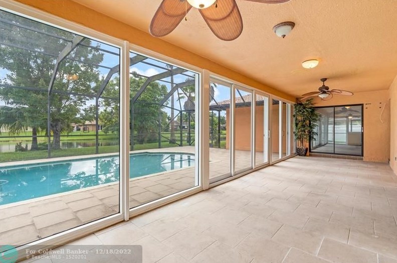 10967 12th Dr, Pompano Beach FL  33071-8204 exterior