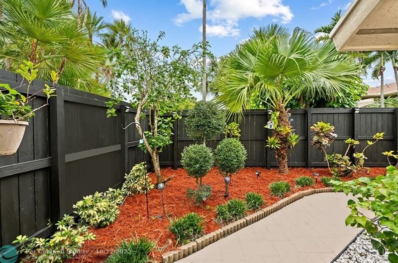 7635 Sierra Ter, Boca Raton FL  33433-3315 exterior