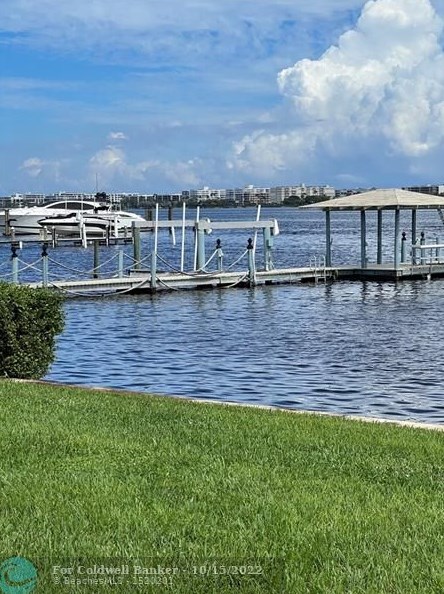 896 Federal Hwy, Lake Worth FL 33462-1870 exterior