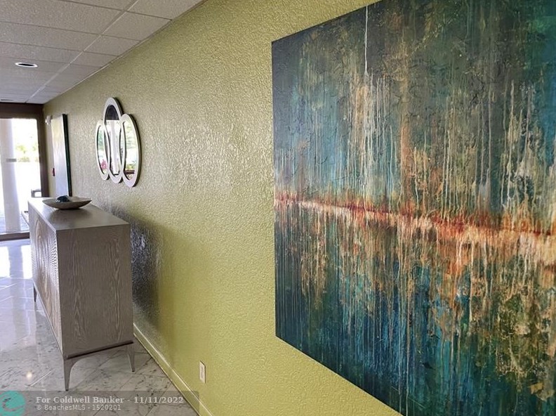 4330 Hillcrest Dr, Hollywood FL  33021-7933 exterior