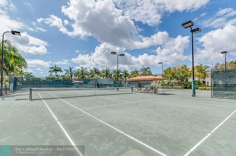 9796 Lemonwood Dr, Boynton Beach FL  33437-5452 exterior