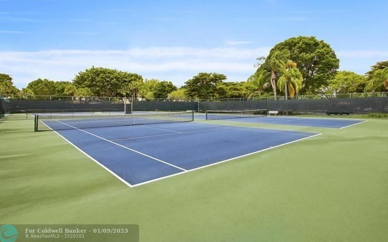 18596 Woodstream Dr, Boca Raton FL 33498-6332 exterior