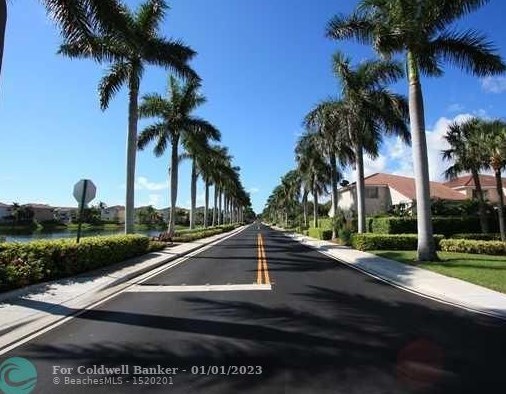 1101 Scarlet Oak St, Hollywood FL  33019-4804 exterior