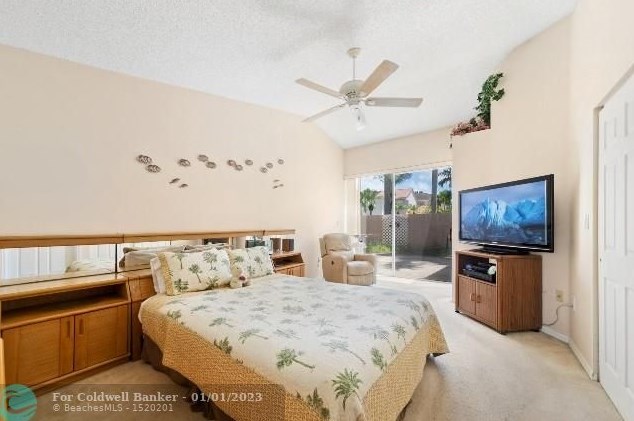 1101 Scarlet Oak St, Hollywood FL  33019-4804 exterior