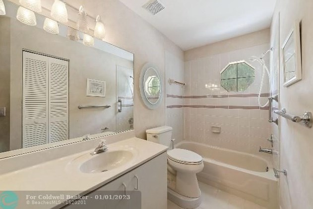1101 Scarlet Oak St, Hollywood FL  33019-4804 exterior