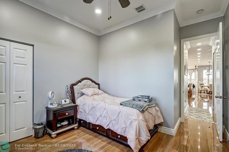 10682 Paso Fino Dr, Lake Worth FL 33449-8021 exterior