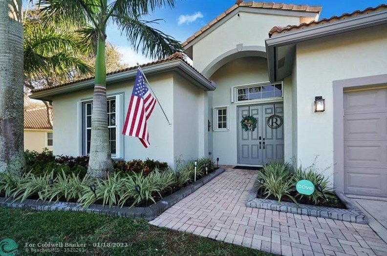 10682 Paso Fino Dr, Lake Worth FL 33449-8021 exterior