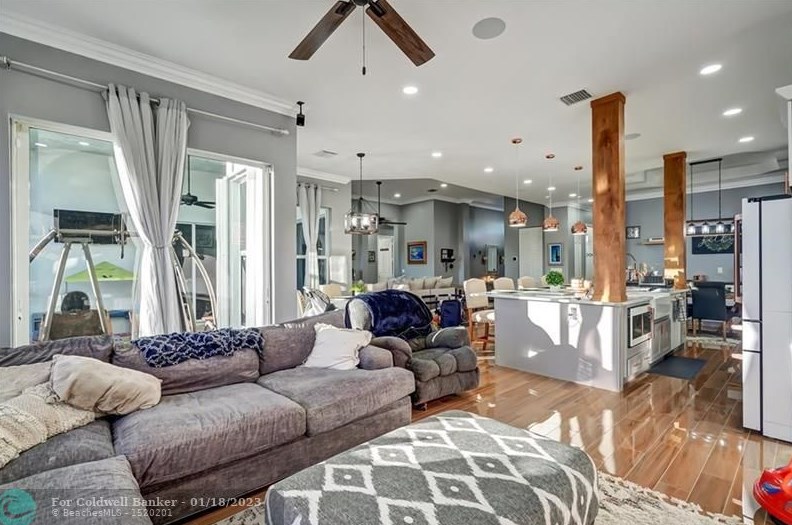 10682 Paso Fino Dr, Lake Worth FL 33449-8021 exterior