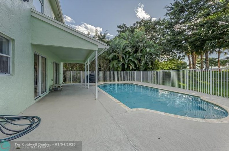 12221 Quilting Ln, Boca Raton FL  33428-4638 exterior