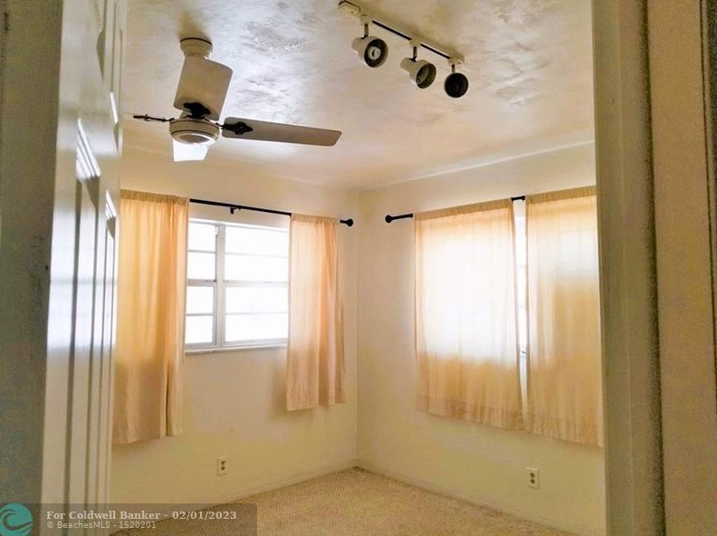 1825 Cleveland St, Hollywood FL 33020-3131 exterior